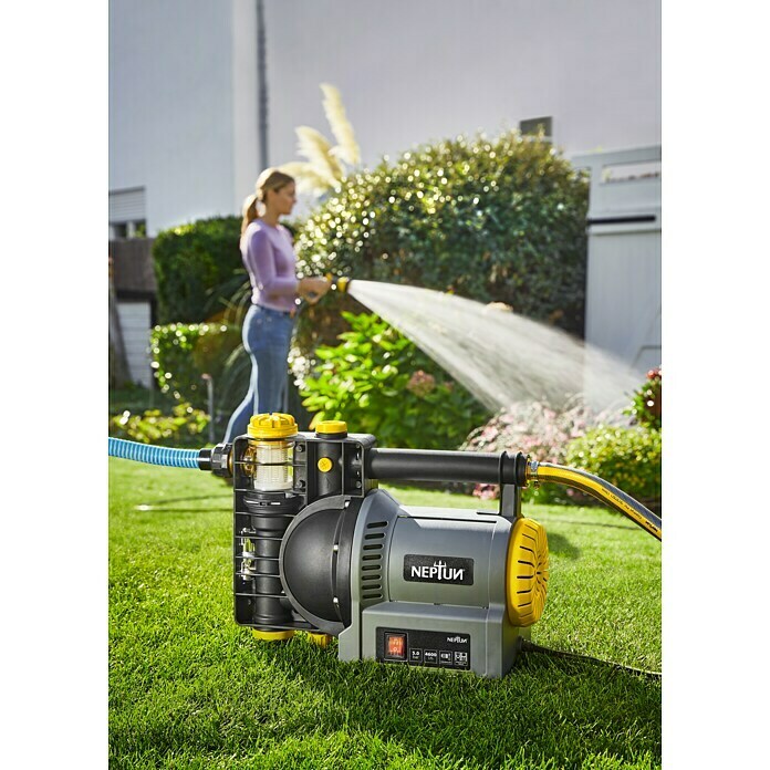 Neptun Gartenpumpe NGP-E 1201.100 W, Max. Fördermenge: 4.500 l/h Use Shot