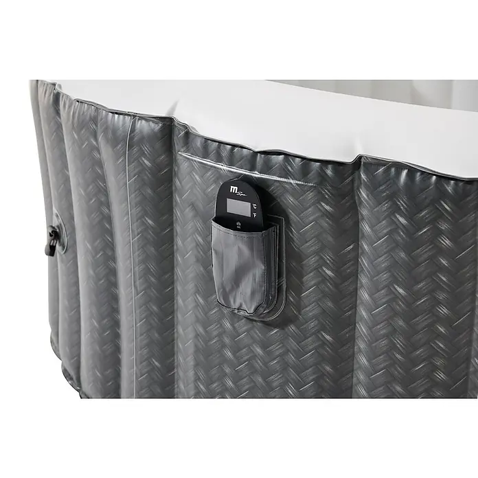 MSpa Hidromasaje móvil Treviso - Ø x Al: 204 x 70 cm, Gris, 930 l - Primer plano de un jacuzzi MSpa que muestra su panel de control digital ubicado en un bolsillo lateral, combinando diseño y comodidad.