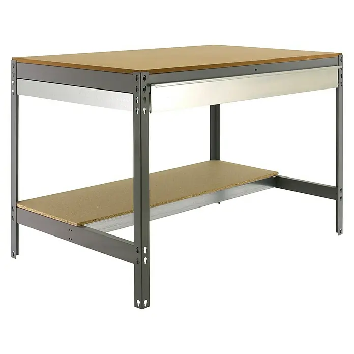 Simonrack Simonwork Werkbank BT0 Box 1500 - L x B: 76 x 151 cm, Arbeitshöhe: 84,2 cm, Belastbarkeit: 885 kg, Grau/Holz - Abbildung einer Werkbank mit robuster Arbeitsfläche und zusätzlichem Ablageboden für Werkzeuge und Materialien.