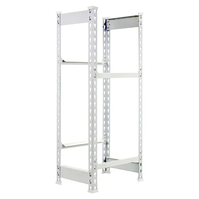 Simonrack Simonbottle Getränkekistenregal Bottleclick - H x B x T: 100 x 40 x 30 cm, Traglast Einlegeboden: 100 kg, Anzahl Böden: 2 Stk., Stecken, Weiß - Abgebildet ist ein weißes, modulares Regalsystem. Das System bietet Flexibilität in Lager- und Ausstellungsräumen.