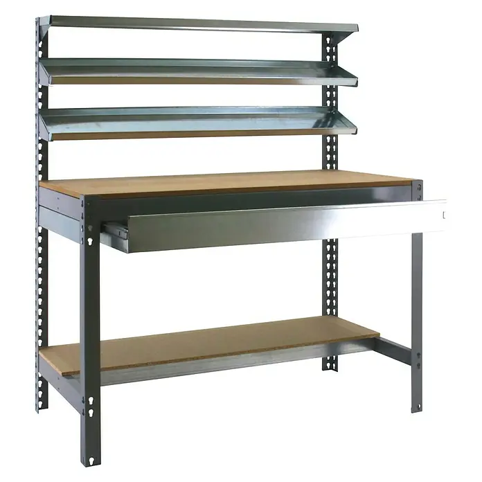 Simonrack Simonwork Werkbank BT1 Box 1500 - Breite: 151 cm, Grau/Holz - Eine Werkbank mit Ablagen und Schublade. Die Werkbank ist aus Metall gefertigt und hat eine hölzerne Arbeitsfläche und Ablage.