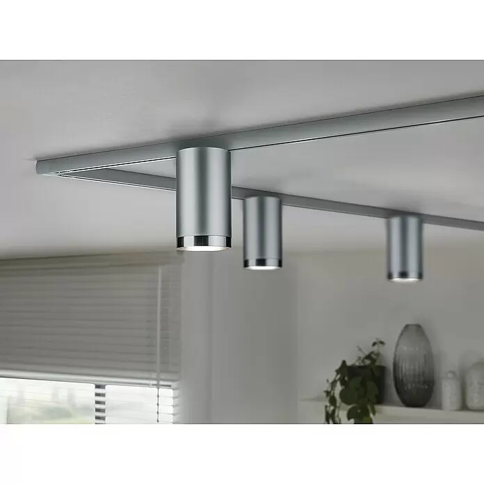 Paulmann URail LED-Spot Tube - Chrom, GU10, Ø x H: 6,5 x 12,8 cm - Silbernes Schienensystem mit drei zylindrischen Strahlern, an einer Decke montiert.