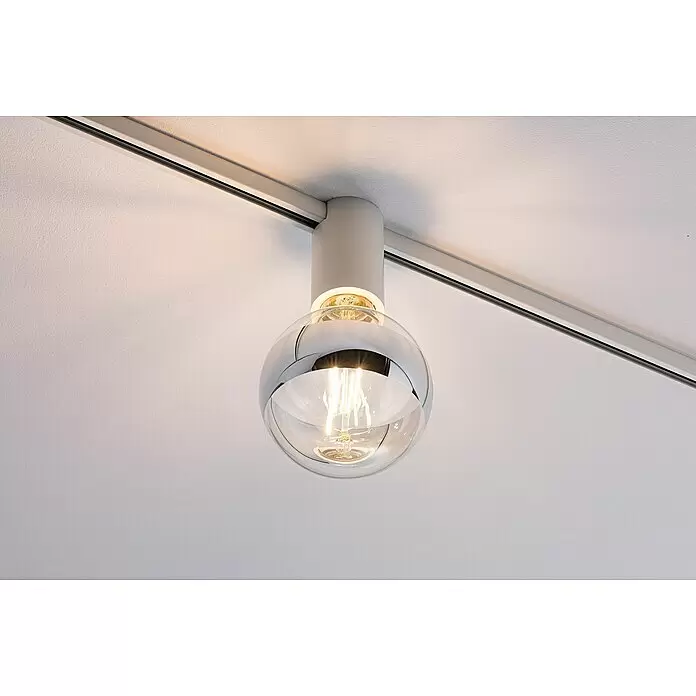 Paulmann URail Deckenleuchte Ceiling Socket - 20 W, Lampenfassung: E27, Weiß - Graue Schienenleuchte mit halbverchromtem Glaskugel und sichtbarer Glühbirne, auf einer weißen Schiene montiert.