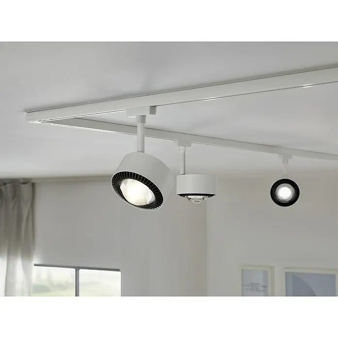 Paulmann URail LED-Spot Aldan - Weiß, Warmweiß, Ø x H: 9,8 x 17 cm - Deckenleuchte mit drei Strahlern an einer Schiene, die für eine moderne und flexible Beleuchtung sorgt. Das Design ist schlicht und elegant.