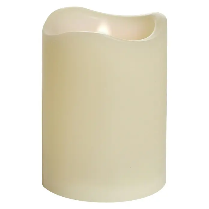 Flower Power LED-Outdoor-Kerze - Ø x H: 7 x 10 cm, Creme, Kunststoff - Elfenbeinfarbene LED-Kerze mit gewelltem Rand, ideal für stimmungsvolle Beleuchtung im Innenbereich. Sie sorgt für eine gemütliche Atmosphäre.