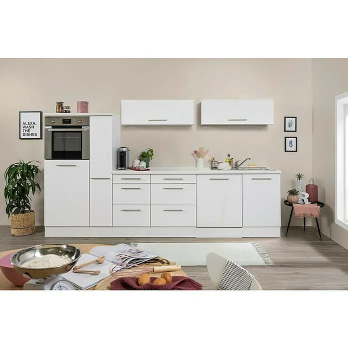 Respekta Premium Cocina de isla Amanda - Ancho: 310 cm, Blanco, Con electrodomésticos - Cocina luminosa con armarios blancos, horno y utensilios de cocina sobre la mesa.