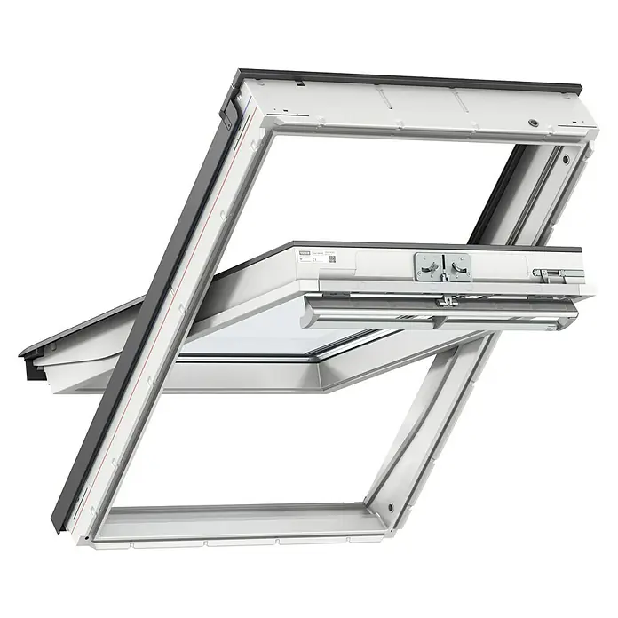 Velux Schwingfenster GGU MK06 0070 Thermo - 78 x 118 cm - Nahaufnahme eines Velux Dachfensters, das Details des Designs und der Konstruktion hervorhebt. Das Fenster ist teilweise geöffnet.