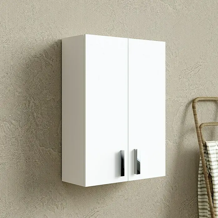 Artysan Armario colgante de baño 2P - L x An x Al: 21,1 x 53,5 x 73,5 cm, Blanco - Un armario de pared blanco con dos puertas y manijas plateadas está montado en una pared texturizada. Solución de almacenamiento.