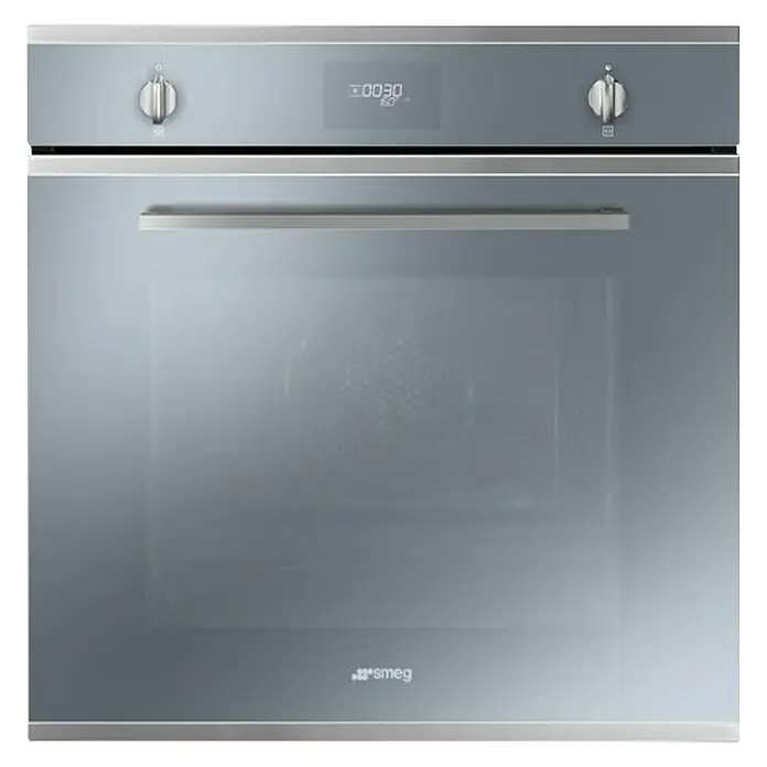 Smeg Horno empotrado SFP6401TVS1 - Número de tipos de calentamiento: 10 ud., Volumen horno: 70 l - Primer plano de un horno Smeg con mandos giratorios y pantalla digital, que muestra un diseño de cocina elegante y moderno.