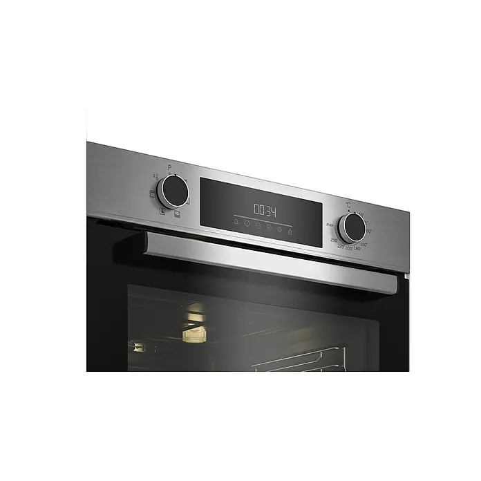 Beko Set de horno y zona de cocción BBIE12300XD - Volumen horno: 72 l, Inox/Negro - Primer plano de un horno moderno de acero inoxidable con mandos de control y una pantalla digital que muestra la hora.