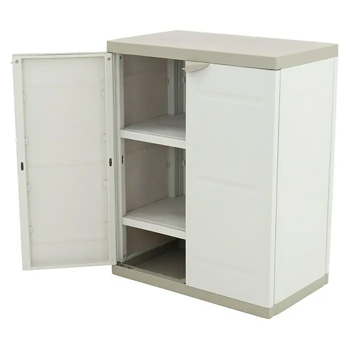 Plastiken Titanium Armario multiusos de plástico  bajo - L x An x Al: 44 x 70 x 88 cm, Beige - La imagen muestra un armario de plástico blanco con detalles grises y una puerta abierta que revela estanterías.