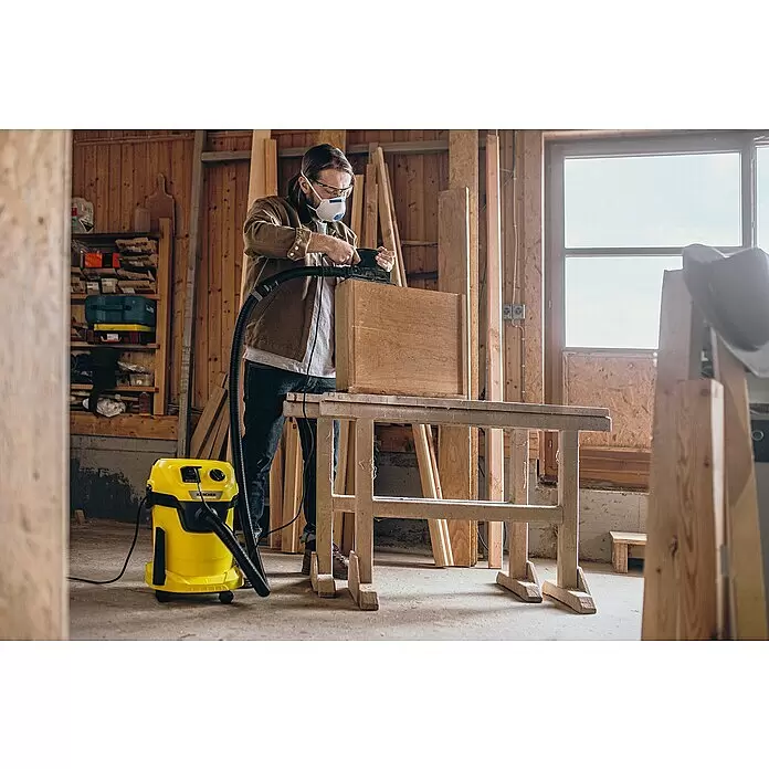 Kärcher Elektro-Nass- & Trockensauger WD 3 P V-17/4/20 Extension - 1.000 W, 17 l, 9 -tlg. - Anwendungsbeispiel