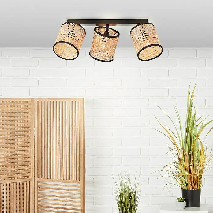 Brilliant Wiley Deckenstrahler - 42 W, L x B x H: 13 x 49 x 21 cm, Schwarz, E14, 3 Stk. - Deckenleuchte mit drei zylinderförmigen Lampenschirmen aus Rattan, die an einer schwarzen Halterung befestigt sind, für stilvolle Beleuchtung.