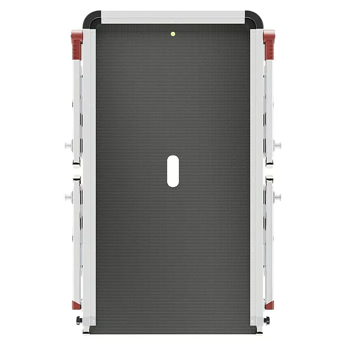 Hailo Treppenpodest TP Plus - Belastbarkeit: 160 kg, Aluminium - Das Bild zeigt eine zusammengeklappte, tragbare Rampe mit rutschfester Oberfläche und seitlichen Sicherheitsvorrichtungen. Ideal für Rollstuhlfahrer.