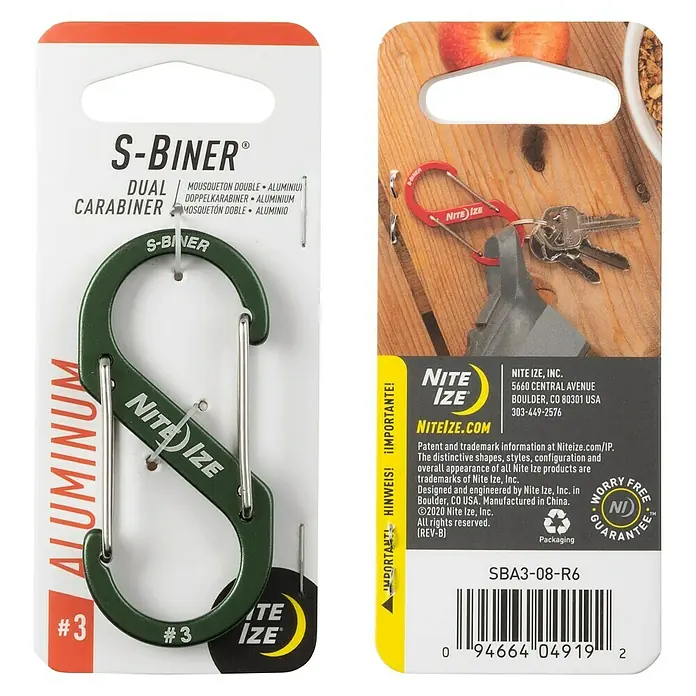 Doppelkarabiner S-Biner - Olivgrün - Abbildung eines grünen Nite Ize S-Biner Dual Karabiner aus Aluminium, der für vielseitige Befestigungslösungen entwickelt wurde.
