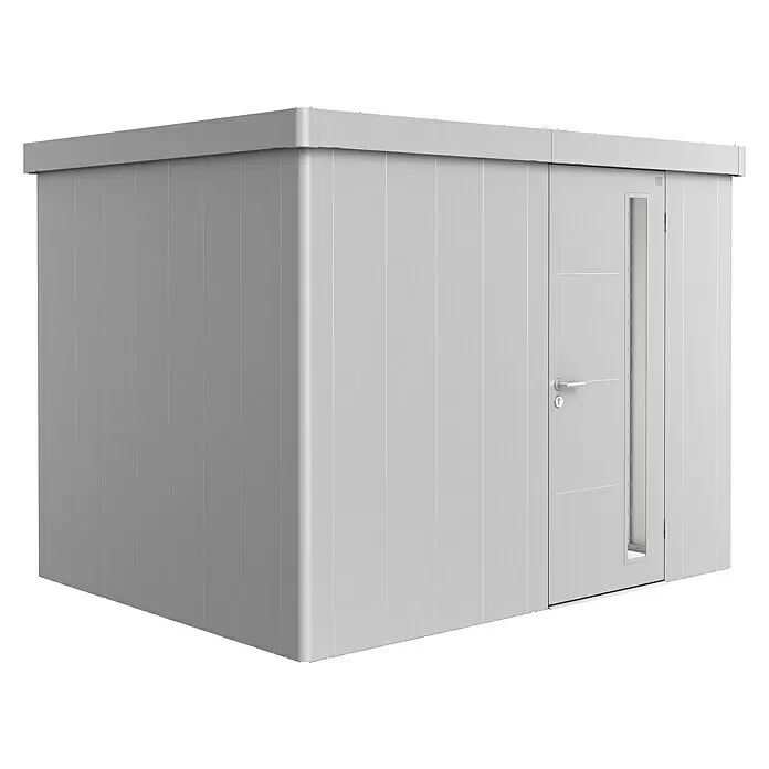 Biohort Neo Gerätehaus Neo 2C - Außenbreite inkl. Dachüberstand: 292 cm, Außentiefe inkl. Dachüberstand: 236 cm, Stahl, Silber-Metallic, Einzeltür - Grauer, moderner Modulschuppen mit Tür und vertikalem Fensterpaneel.