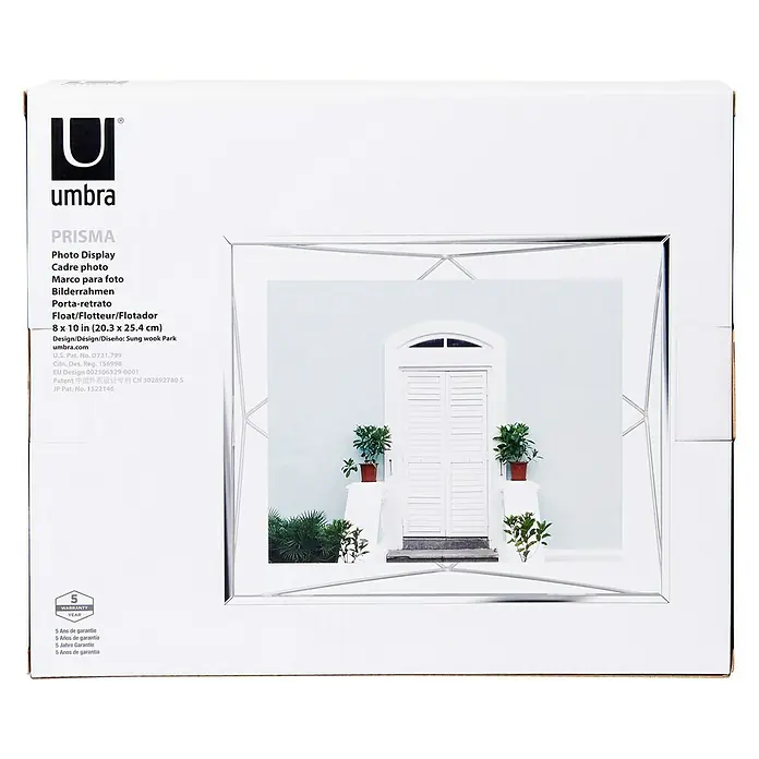 Umbra Bilderrahmen Prisma - 20 x 25 cm, Chrom, Glas - Eine Umbra Prisma 20,3 x 25,4 cm Fotorahmen-Verpackung mit modernem Design, ideal für die stilvolle Präsentation von Fotos.