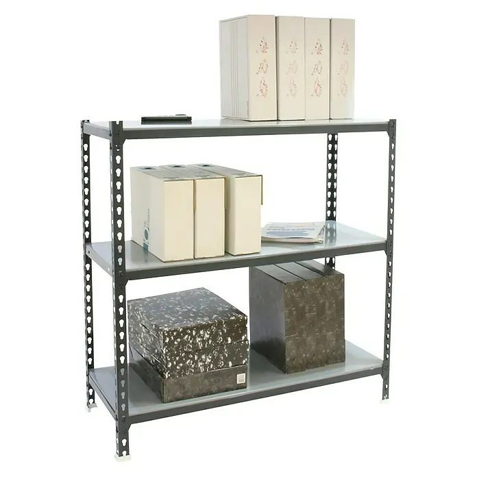 Simonrack Simonclick Metallregal Simonclick Plus - H x B x T: 90 x 90 x 50 cm, Traglast pro Boden: 180 kg, Anzahl Böden: 3 Stk., Stecken, Anthrazitgrau - Graues Metallregal mit drei Ebenen, beladen mit Kartons und Ordnern. Optimale Stauraumlösung für Büro oder Lager.