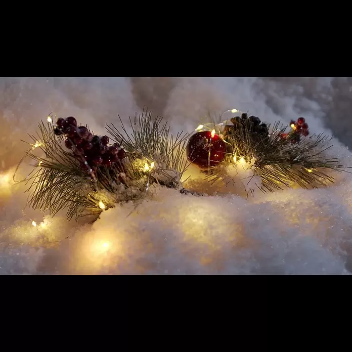Konstsmide LED-Lichterkette Tropfenlichterkette - Innen, Lichtfarbe: Bernstein, Anzahl Leuchtmittel: 50 Stk., Netzbetrieben, Silber - Konstsmide LED-Weihnachtsleuchte Marktstand mit braunem Dach (11,5 x 9,5 x 12,5 cm) | BAUHAUS