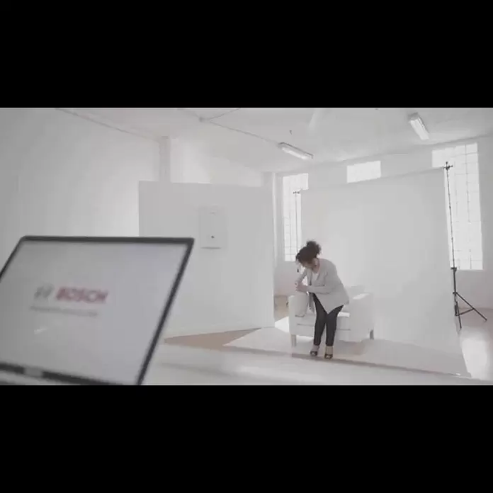 Bosch Termo eléctrico Tronic 2000T Slim - 30 l, 1.500 W, Montaje en la pared - El poder de una ducha