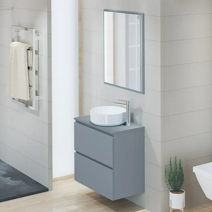 Artysan Encimera para lavabo Cíes - 39,1 x 71 x 1,6 cm, Azul - Interior de baño moderno con mueble de lavabo gris, lavabo sobre encimera y espejo.