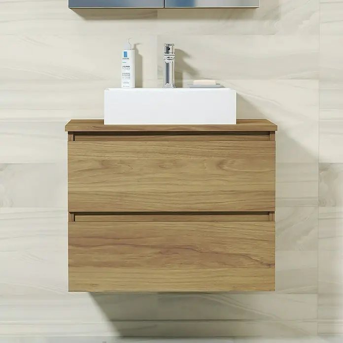 Artysan Mueble bajo de lavabo Fons - L x An x Al: 44,6 x 70 x 64 cm, Roble Guadarrama - Un moderno mueble de baño con aspecto de madera, con un lavabo rectangular sobre encimera y grifo. Ideal para baños elegantes.