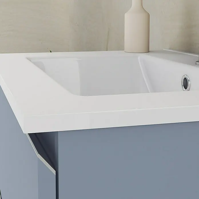 Artysan Mueble bajo de lavabo Ons - L x An x Al: 38,6 x 60 x 83,3 cm, Azul - Primer plano de un moderno mueble de baño con lavabo. El diseño elegante y el acabado de alta calidad destacan.