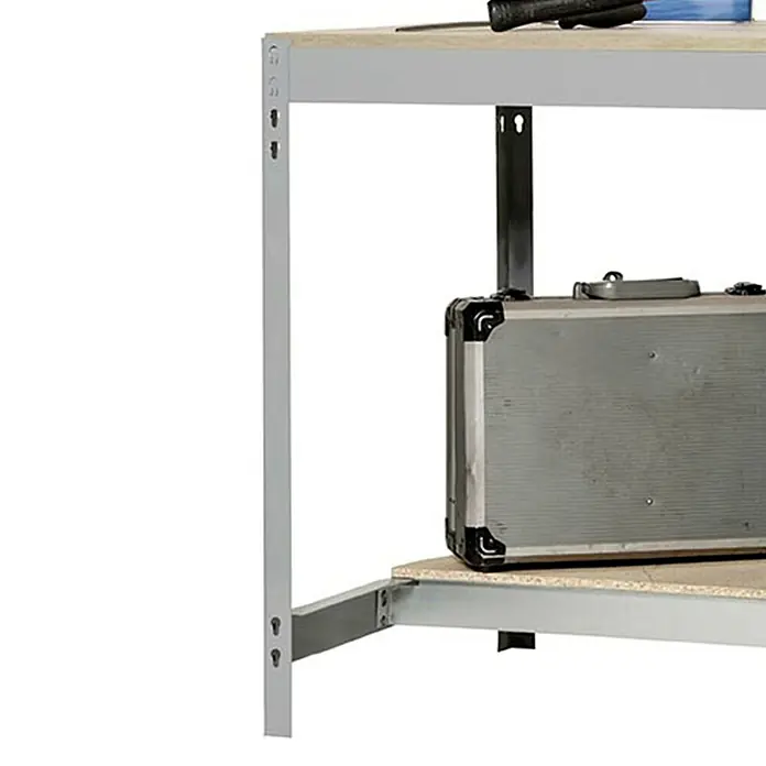 Simonrack Simonwork Werkbank BT0 - L x B: 76 x 121 cm, Arbeitshöhe: 84,2 cm, Belastbarkeit: 600 kg, Grau - Nahaufnahme eines Regals mit einer Werkzeugkiste auf einem Regalbrett, ideal für Werkstätten und Garagen.