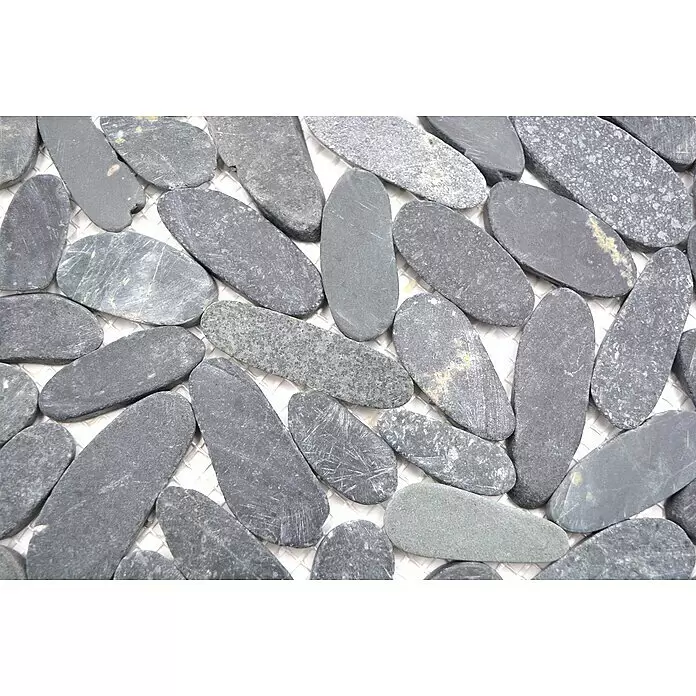 Mosaikfliese Kiesel XKS IN24 - 30,5 x 30,5 cm, schwarz, Matt - Längliche graue Kieselsteine in Mosaikanordnung, geeignet für Zierfliesen oder Bodenbeläge.