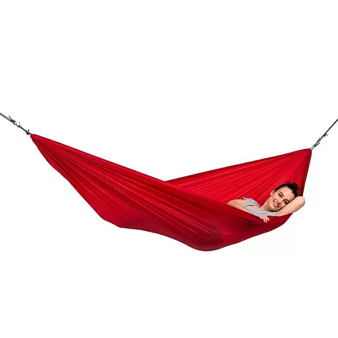 Amazonas Hängematte Travel Set - L x B: 275 x 140 cm, Rot - Anwendungsbeispiel