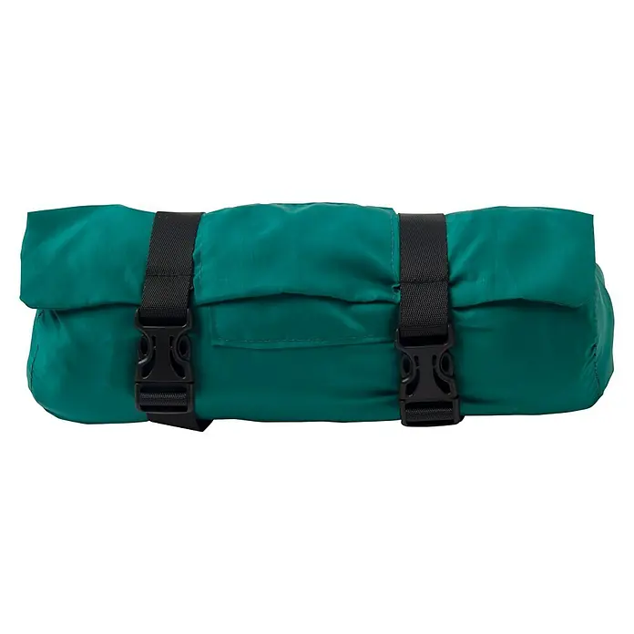 Amazonas Hängematte Travel Set - L x B: 275 x 140 cm, Grün - Eine aufgerollte, petrolfarbene Matte mit schwarzen Schnallen, ideal für Reisen oder Camping. Die Matte ist kompakt und leicht zu transportieren.