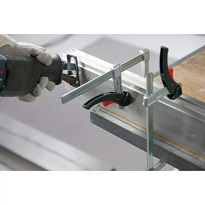 Bessey Hebelzwinge KliKlamp KLI 16 - Spannweite: 160 mm, Spannkraft: 1.200 N, Ausladung: 80 mm - Anwendungsbeispiel
