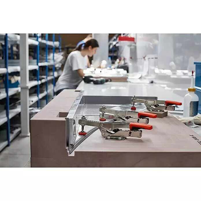 Bessey Waagrechtspanner STC-HH 50 - Spannweite: 40 mm, Spannkraft: 2.500 N - Anwendungsbeispiel