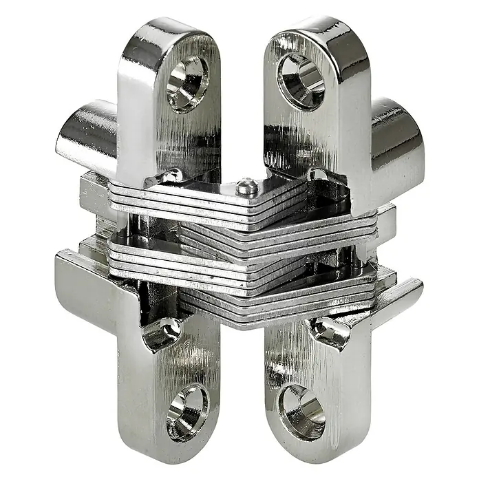 Hettich Scharnier - L x B x H: 17,5 x 43 x 12 mm, Edelstahl - Eine Nahaufnahme eines glänzenden, mehrgelenkigen Möbelscharniers aus Metall mit Bohrlöchern zur Befestigung.