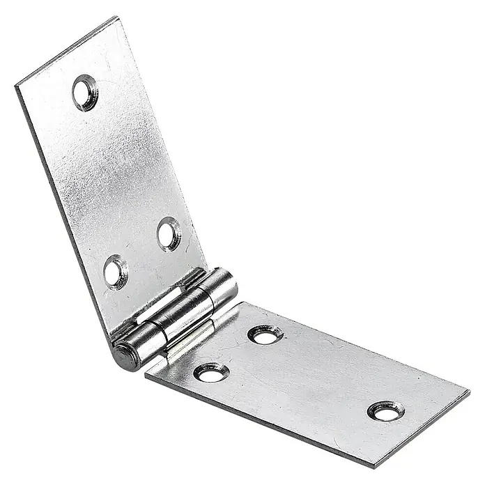 Hettich Scharniere - L x B x S: 100 x 25 x 1,2 mm, Verzinkt - Dieses Bild zeigt ein glänzendes, silbernes Türscharnier mit vier Löchern zur Befestigung, ideal für Möbelreparaturen und DIY-Projekte.
