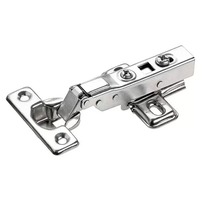 Hettich Topfscharnier - Mittelanschlag, Öffnungswinkel: 110 ° - Glänzendes silbernes Metallscharnier für Schränke mit verstellbaren Schrauben und Montageplatten.