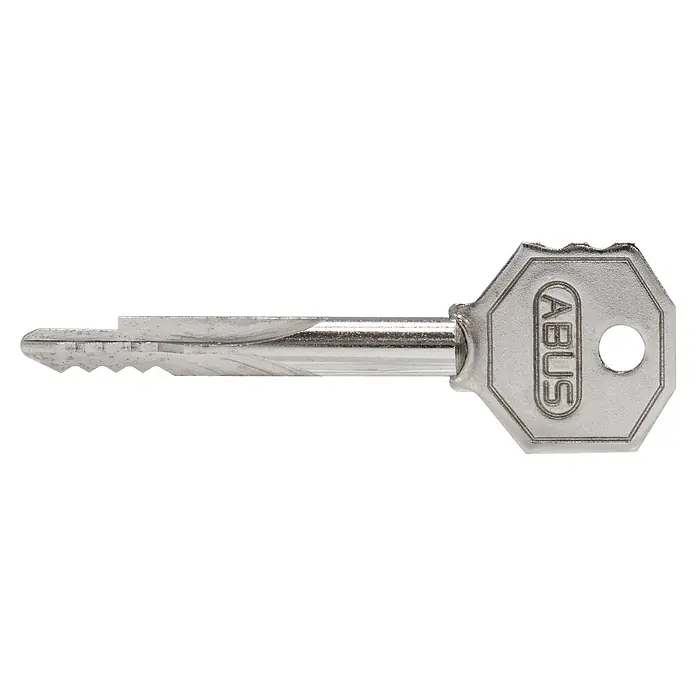 Abus Einsteckschloss ESS S - Links/Rechts, Profilzylinder, 165 x 87 x 14 mm - Nahaufnahme eines ABUS-Schlüssels mit einer geriffelten Spitze und dem ABUS-Logo auf dem Griff, ideal für Sicherheitsanwendungen.