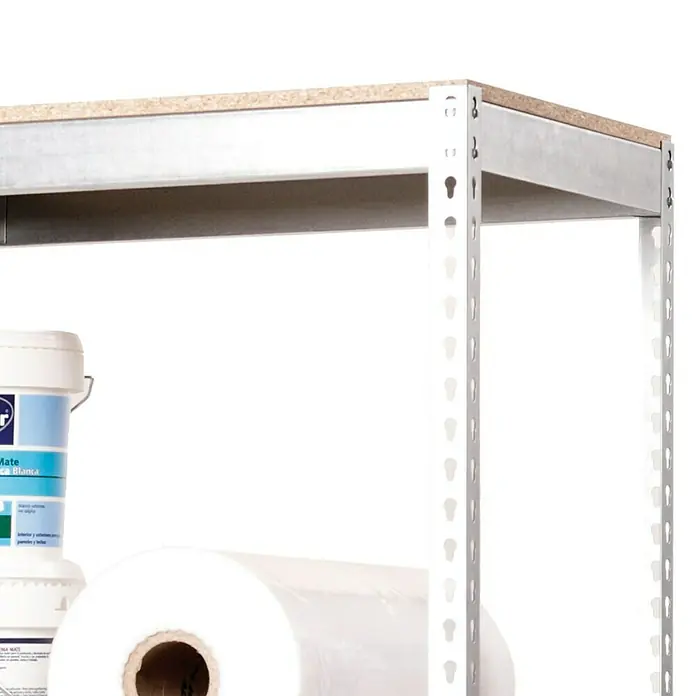 Simonrack Simontaller Schwerlastregal Ecoforte Chipboard - H x B x T: 200 x 180 x 60 cm, Traglast pro Boden: 400 kg, Anzahl Böden: 4 Stk., Stecken, Silber - Nahaufnahme eines Lagerregals mit Holzregalen und Metallstützen, das zur Aufbewahrung verschiedener Gegenstände verwendet wird.