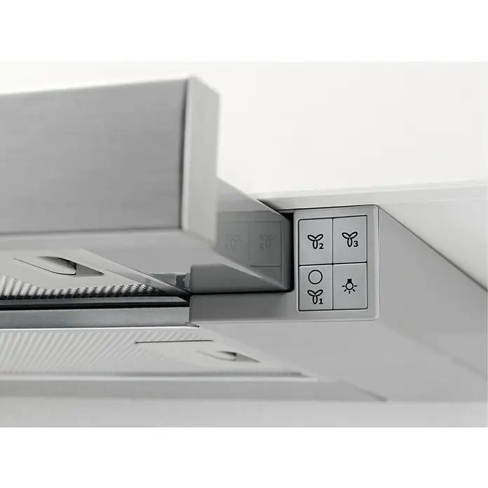 Electrolux Campana extensible EFP60460OX - Ancho: 59,8 cm, 647 m³/h, Acero inoxidable - Primer plano de una campana extractora con controles para la velocidad del ventilador y la iluminación.