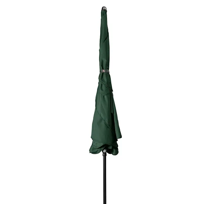 Doppler Sunline Marktschirm Waterproof Neo - Grün, Bespannungsmaß (L x B): 225 x 120 cm - Geschlossener, dunkelgrüner Sonnenschirm mit schwarzem Ständer und silberner Spitze vor einem schwarzen Hintergrund.