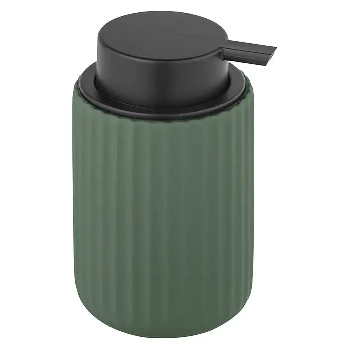 Wenko Belluno SeifenspenderKeramik, Grün - Ein grüner Seifenspender mit geriffelter Oberfläche und einem schwarzen Pumpkopf. Ideal für Badezimmer oder Küche.