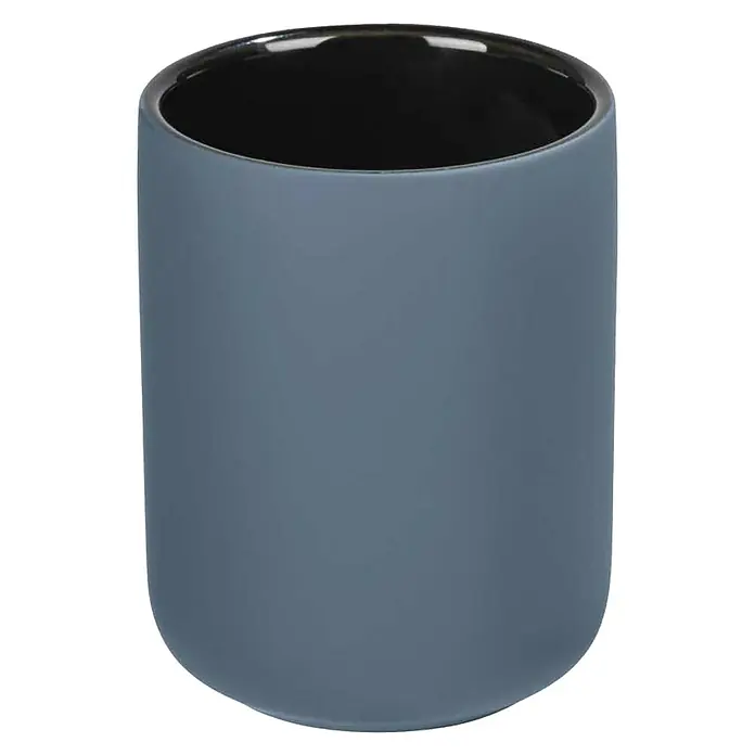 Wenko Zahnputzbecher Avellino - Ø x H: 75 x 95 cm, Keramik, Blau - Abgebildeter blaugrauer Keramikbecher mit schwarzem Innenraum, ideal für Badezimmer oder Büro, stilvoll und funktional.