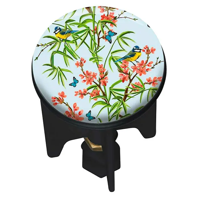 Wenko Excenterstopfen NaturaNatur, Durchmesser: 3,9 cm - Der Hocker ist mit Vögeln, Blüten und Schmetterlingen verziert, die dem Design einen Hauch von Natur und Farbe verleihen.