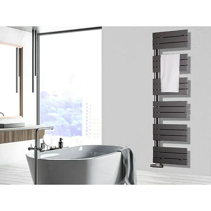 Szagato Designheizkörper Chicago - B x H: 500 x 1.750 mm, Wärmeleistung bei Vorlauftemperatur von 75 °C (D: 50): 740 W, Moonstone - Handtuchwärmer aus modernem Bad mit Handtuch.