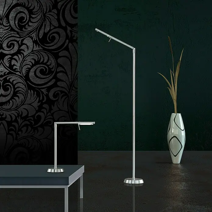 Trio Leuchten LED-Stehleuchte Filigran - 6 W, Höhe: 162 cm, Nickel-matt, Warmweiß - Zwei moderne Lampen mit schlankem Design, eine Stehlampe und eine Tischleuchte, stehen in einem eleganten Raum.