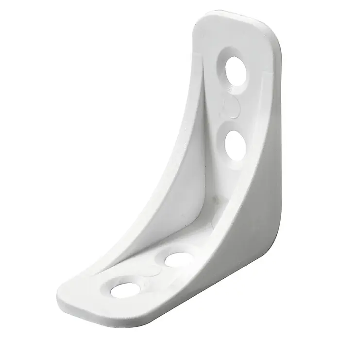 Hettich Eckverbinder - L x B x H: 40 x 40 x 16 mm, Kunststoff, Weiß - Nahaufnahme einer weißen Winkelstütze mit Befestigungslöchern vor schwarzem Hintergrund.
