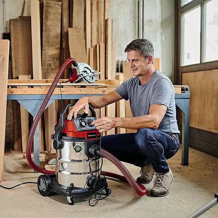 Einhell Expert Elektro-Nass- & Trockensauger TE-VC 2025 SACL - 1.200 W, 25 l - Anwendungsbeispiel