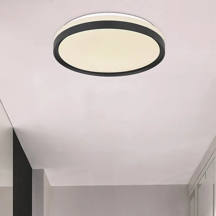 Globo LED-Deckenleuchte rund SONNY - 18 W, Ø x H: 39 x 8 cm, Weiß, Sonstige - Eine moderne, runde Deckenleuchte mit schwarzem Rand und sanftem, warmem Licht, die eine stilvolle Atmosphäre schafft.