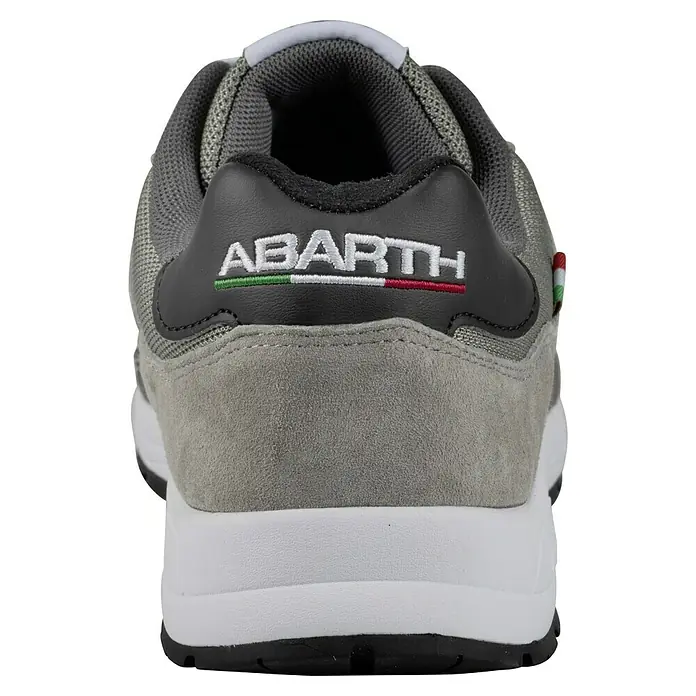 Abarth Zapato bajo de seguridad 595 - 41, Clase de protección según EN ISO 20345: S3, Gris - Vista trasera de una zapatilla deportiva gris Abarth, con un detalle negro, letras blancas "ABARTH" y rayas verde-blanco-rojo.