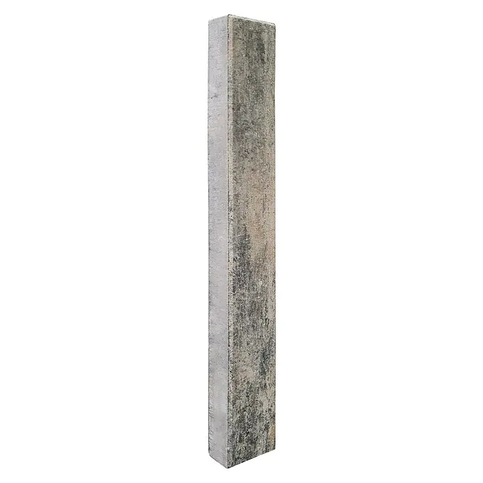 Diephaus Palisade / Mauerstein Laredo Meso - 80 x 12,5 x 12,5 cm, Muschelkalk, Beton - Nahaufnahme einer langen, grauen Betonsäule mit rauer Textur und leichter Verfärbung, ideal für Bau- oder Dekorationsprojekte.